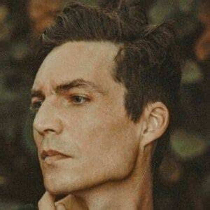 Dan Layus Net Worth