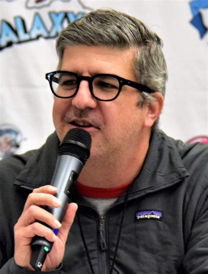 Dana Snyder Net Worth