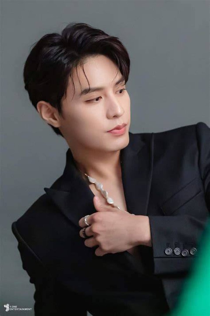 Do Ji-han Net Worth