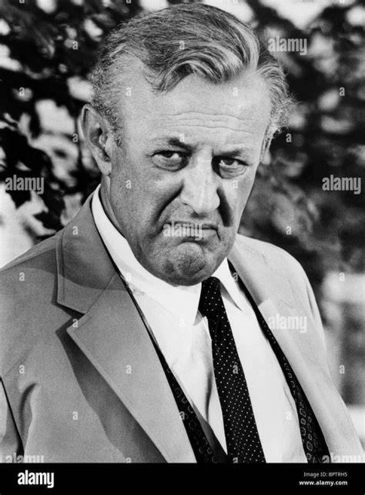 Lee J. Cobb Net Worth 2024