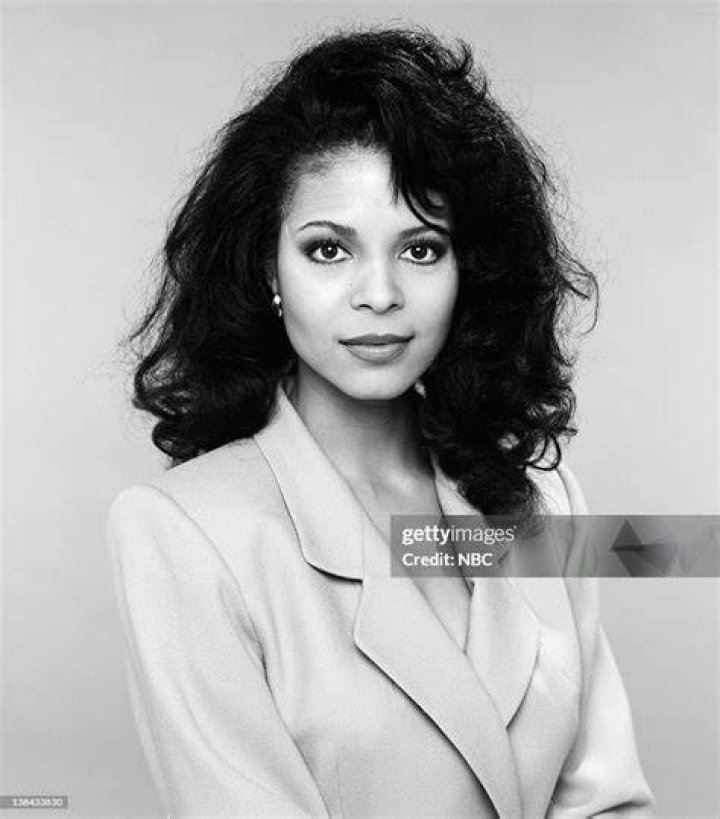 Renee Jones Renee Jones