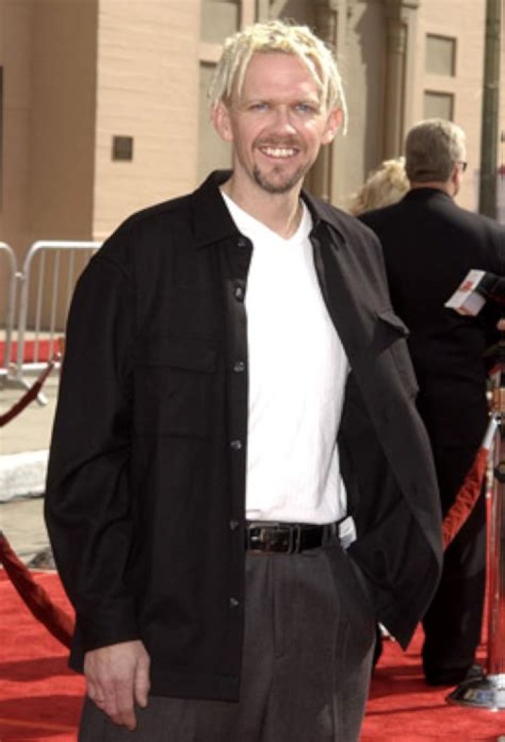 Robert Macnaughton Net Worth 2024