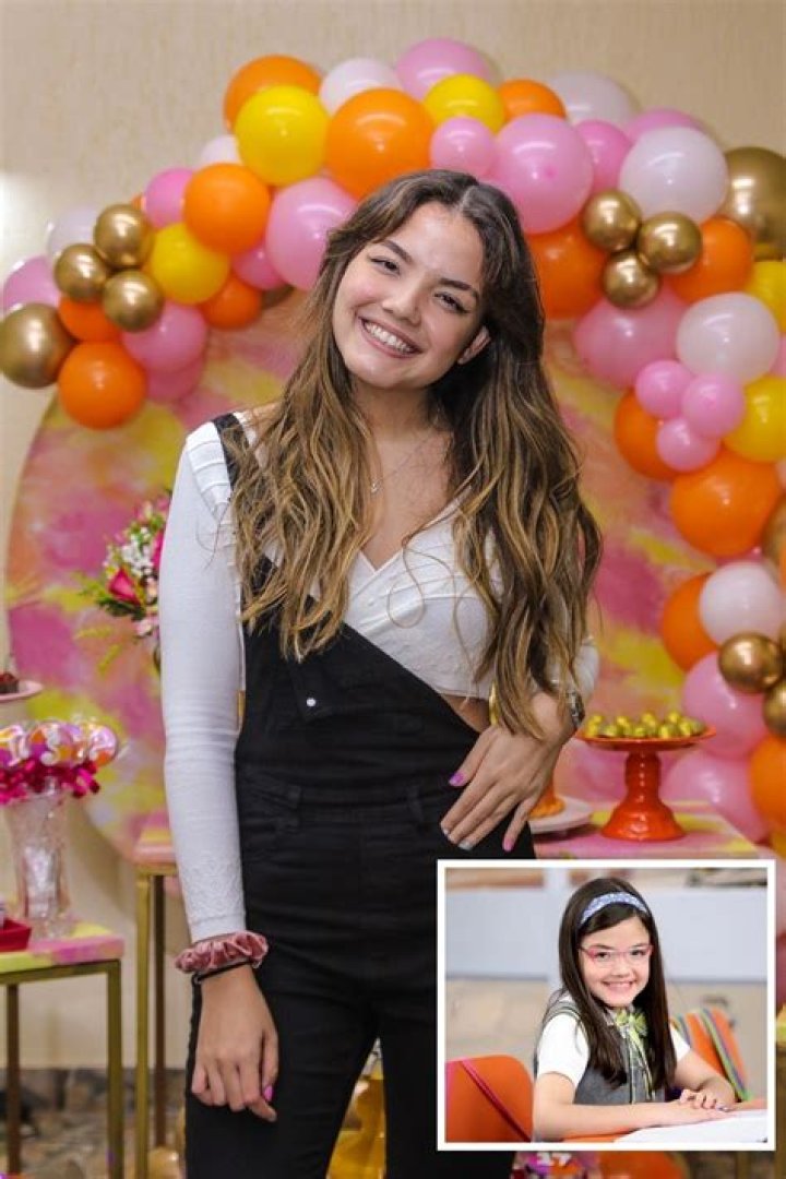 Stefany Vaz Stefany Vaz